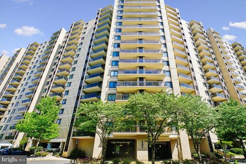 407-307 Yoakum Pkwy, ALEXANDRIA, VA, 22304-4008 | Card Image