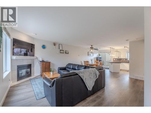 105-99 Calgary Ave, Penticton, BC, V2A2T7 | Card Image
