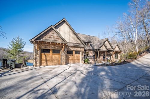 25a-333 Kanasdatsi Dr, Brevard, NC, 28712-8293 | Card Image