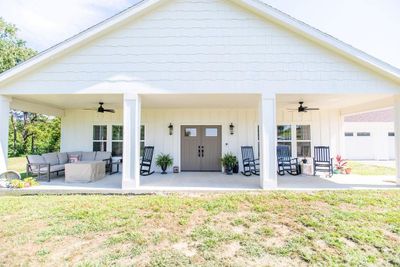 15 Sw 300 Road, House other with 4 bedrooms, 3 bathrooms and null parking in Warrensburg MO | Image 2