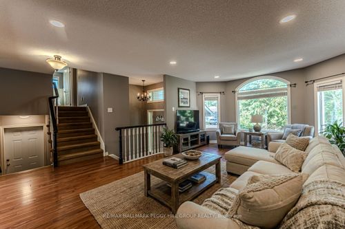 239 Simcoe St, Stayner, ON, L0M1S0 | Card Image