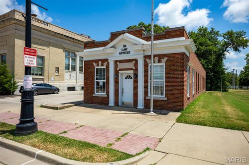 314 N Monroe St, Litchfield, IL, 62056-2028 | Card Image