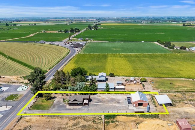 4074 N 2200 E, House other with 3 bedrooms, 2 bathrooms and 1 parking in Filer ID | Image 36