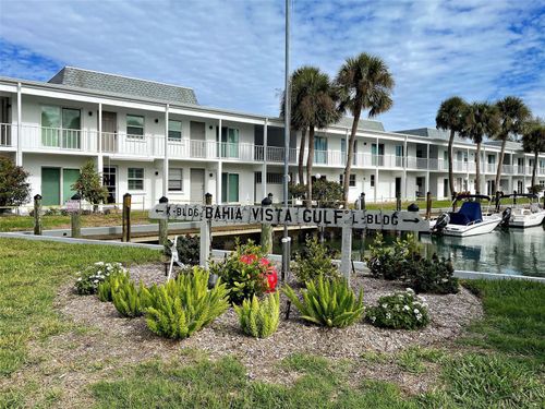 apt-285-902 Gibbs Rd, VENICE, FL, 34285-1003 | Card Image