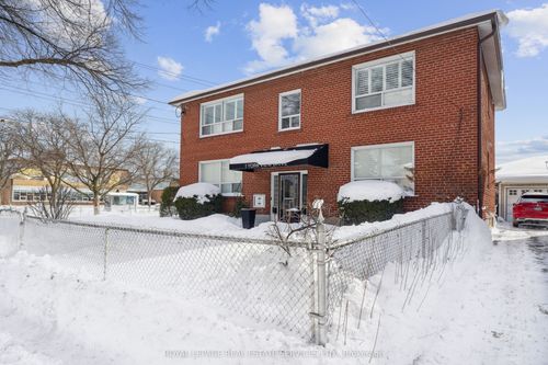 suite-b-1 Yorkview Dr, Etobicoke, ON, M8Z2E7 | Card Image