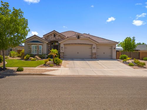 756 N Sage Creek Cir, Washington, UT, 84780-1689 | Card Image