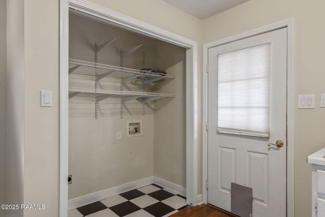 14-web-or-mls-111 Georgetown Loop-14 | Image 14