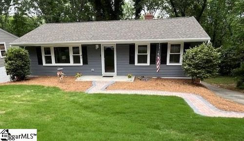 40 Kirkwood Ln, Greenville, SC, 29607-1113 | Card Image