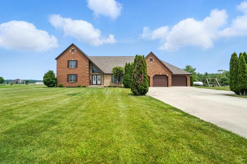 8041 Oldtown Rd, Celina, OH, 45822-8367 | Card Image
