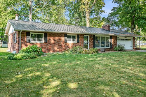 340 W Railroad St, Centreville, MI, 49032-9547 | Card Image