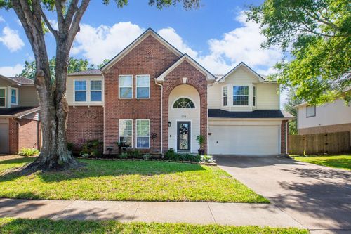 1714 Oak Valley Dr, Kemah, TX, 77565-8108 | Card Image