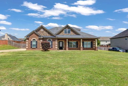 151 Landing Way, Smiths Station, AL, 36877-3388 | Card Image