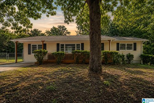 2245 1st Pl Nw, Center Point, AL, 35215-3421 | Card Image