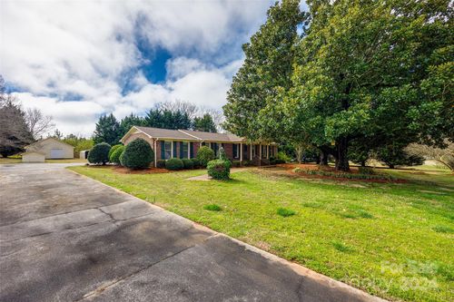 3811 Sherer Rd, Sharon, SC, 29742-7775 | Card Image