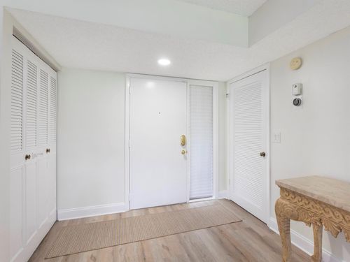 apt-201-11090 Green Lake Dr, Boynton Beach, FL, 33437-1424 | Card Image