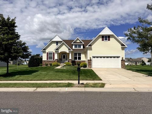 38 Granite Ln, CARNEYS POINT, NJ, 08069-2528 | Card Image