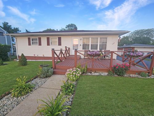 7509 Broadway, Merrillville, IN, 46410-1553 | Card Image