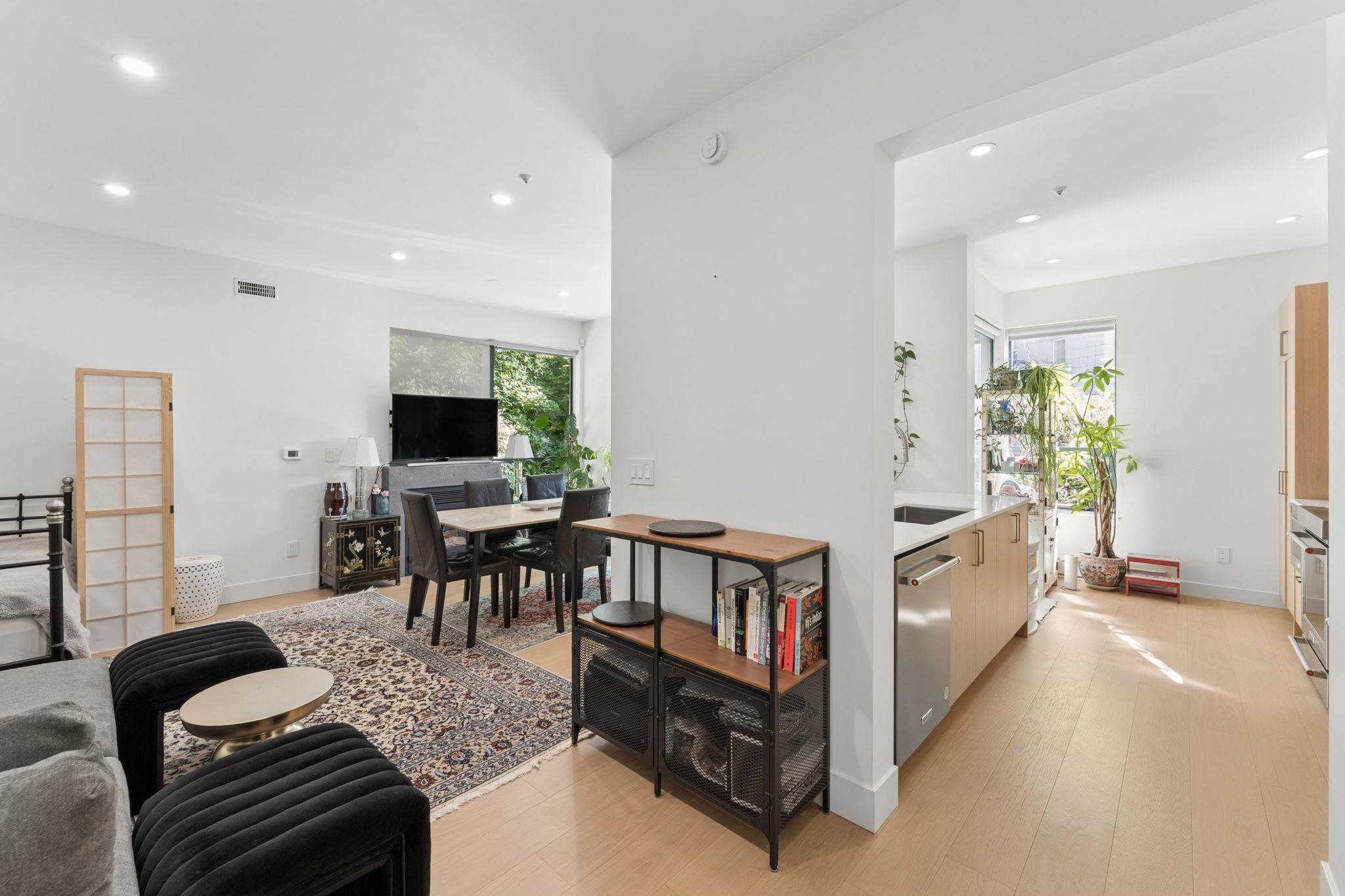Residential in West Vancouver 2