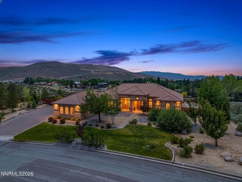 15200 Chateau Ave, Reno, NV, 89511-4524 | Card Image