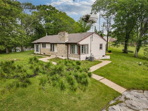 145 Well Dr, Herculaneum, MO, 63048-1100 | Card Image