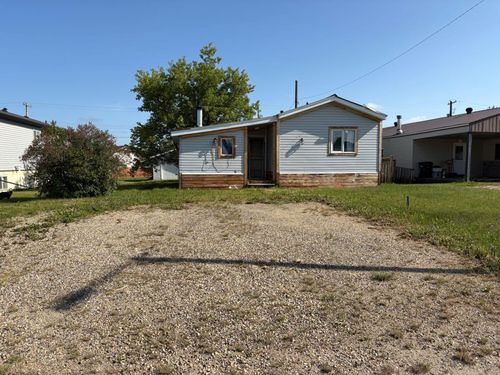5211 52 Ave, Valleyview, AB, T0H3N0 | Card Image