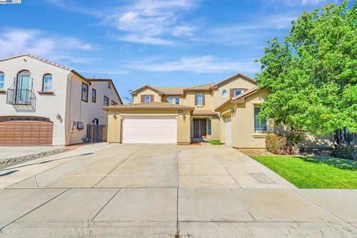 5675 Arcadia Cir, Discovery Bay, CA, 94505-2614 | Card Image