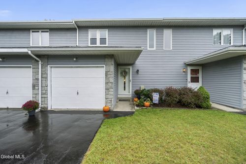 52 Velina Dr, Albany, NY, 12203-4738 | Card Image