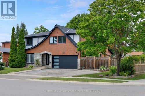 1883 Bough Beeches Blvd, Mississauga, ON, L4W2J8 | Card Image
