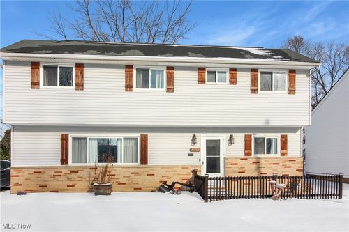 31705 Daniel Dr, Willowick, OH, 44095-4336 | Card Image