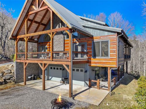 310 Peaks Creek Trl, Maggie Valley, NC, 28751 | Card Image