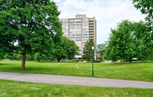 apt-603-1620 E Broad St, Columbus, OH, 43203-2021 | Card Image