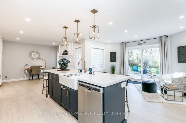 4372 10 Side Road, House other with 4 bedrooms, 4 bathrooms and 10 parking in Bradford West Gwillimbury ON | Image 13