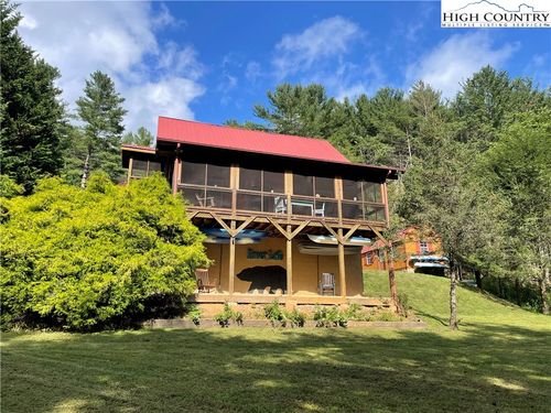 385 Bent River Dr, Lansing, NC, 28643-9226 | Card Image