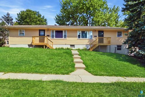 712 S Jessica Ave Ave Avenue, Sioux Falls, SD, 57103 | Card Image