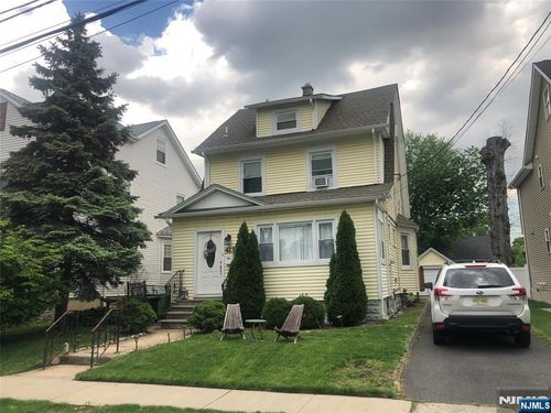 423 Cherry St, Roselle Park, NJ, 07204-2003 | Card Image