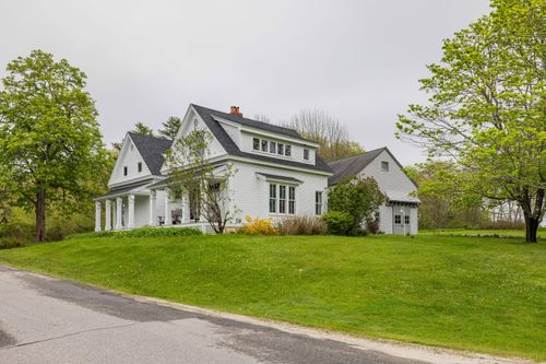 1 Harolds Way, Freeport, ME, 04032-6521 | Card Image