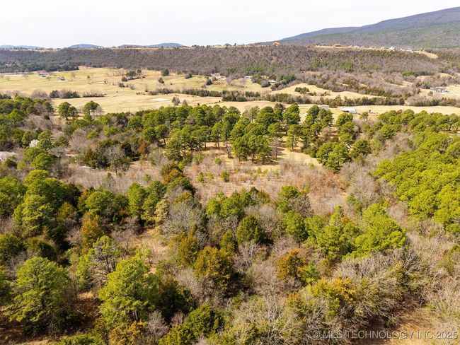 33742 Pleasant Valley Rd, House other with 3 bedrooms, 3 bathrooms and null parking in Poteau OK | Image 13
