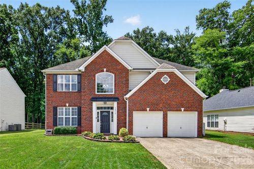 14013 Laurel Trace Dr, Charlotte, NC, 28273-5764 | Card Image