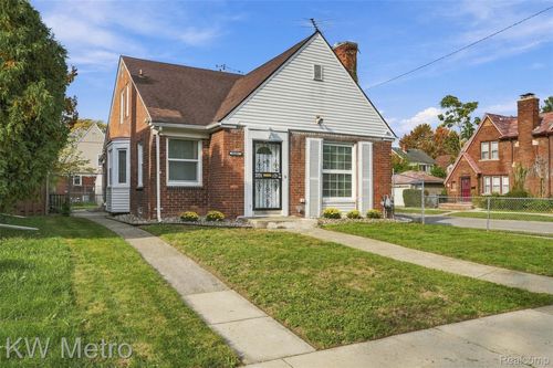 4015 Bedford St, Detroit, MI, 48224-3618 | Card Image