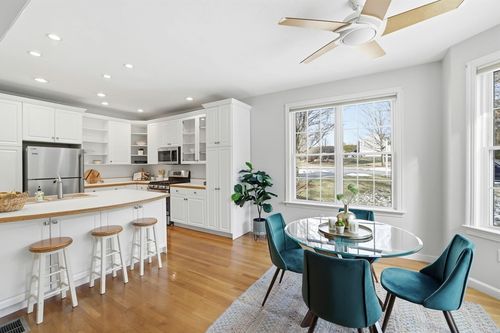 49-49 Braeburn Ln, Ashland, MA, 01721-4401 | Card Image