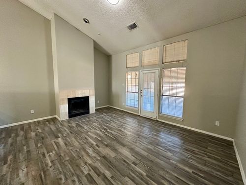 apt-2116-9823 Summerwood Cir, Dallas, TX, 75243-0938 | Card Image