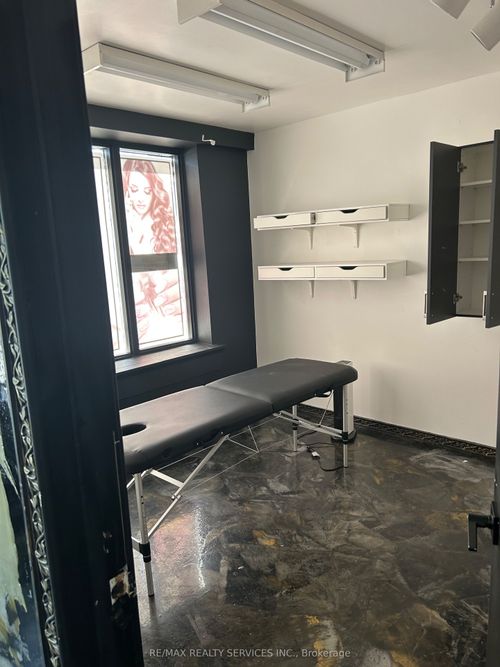 {{alt}} | Card Image