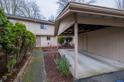 567 32nd Ave Se, Albany, OR, 97322-4107 | Card Image