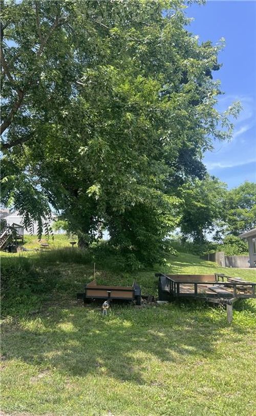 148 Anchor Dr, Lake Tapawingo, MO, 64015-9698 | Card Image