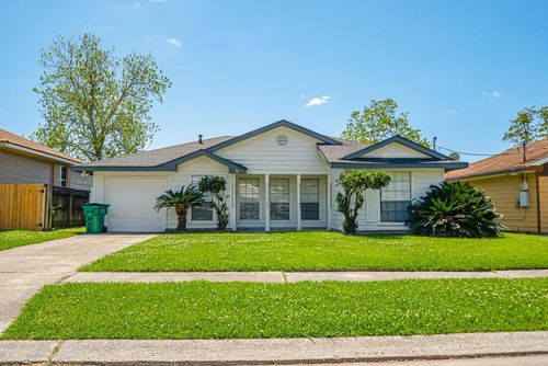 30 Imogene St, Westwego, LA, 70094-2120 | Card Image