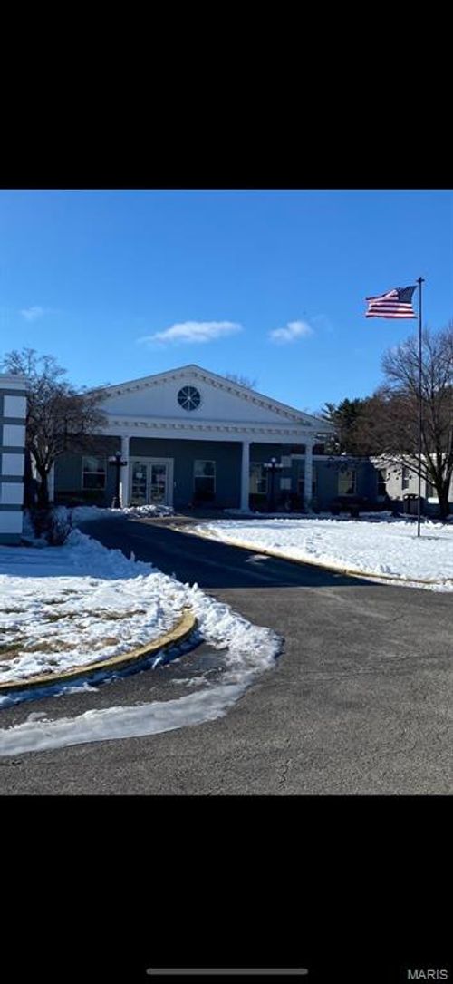 152 Wilma Dr, Maryville, IL, 62062-5435 | Card Image