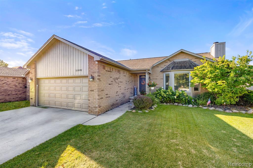 Sunset Dr, Macomb, MI 48044 #1