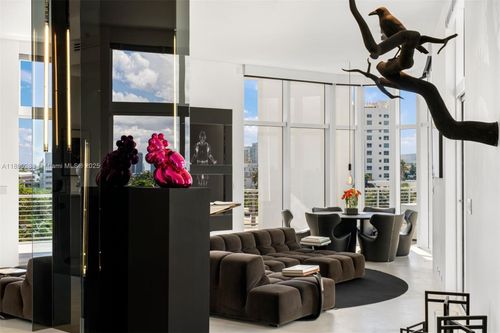 ph-1-2001 Meridian Ave, Miami Beach, FL, 33139-1553 | Card Image