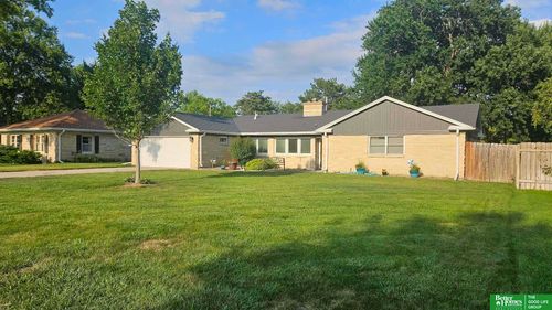 23 Arbor Hts, York, NE, 68467-1919 | Card Image