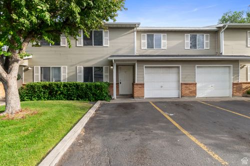 814 E Meadow Pine Ct, Salt Lake City, UT, 84106-4620 | Card Image